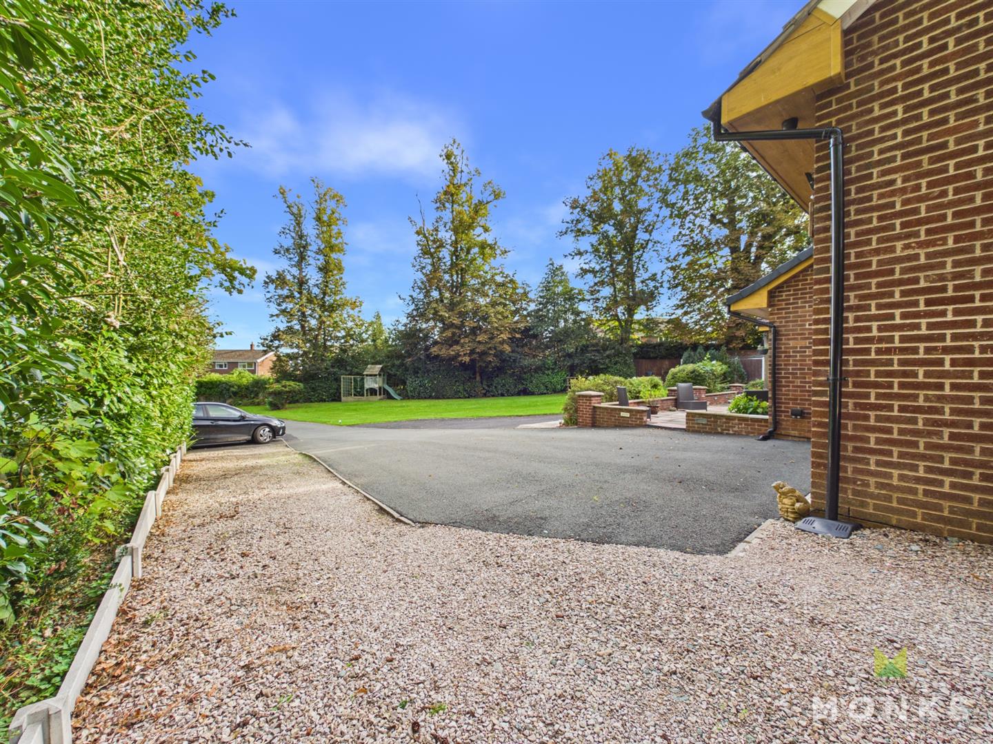 Everglades Brynhafod Lane, Oswestry, SY11 1SH For Sale